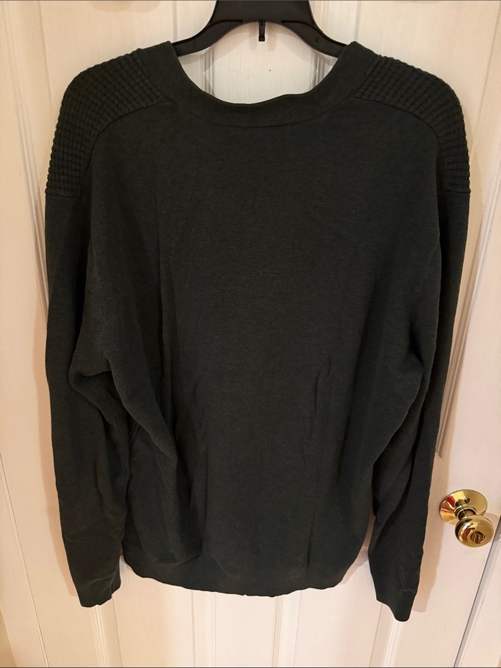 Banana Republic Men's Dark Green Button Front Cardigan - Picture 3 of 3